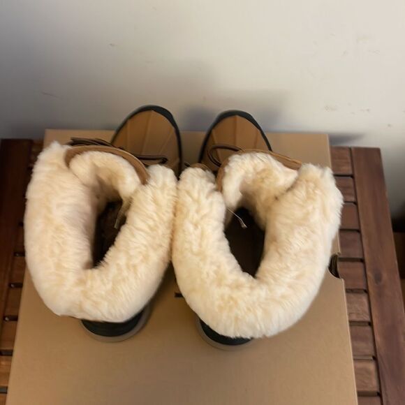 UGG Adirondack III Boots Chestnut USA Women Size 6.5/UK 4.5/EU 37.5(MRSP$250) - Picture 8 of 14